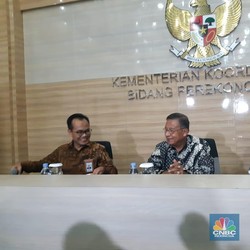 Alasan Di Balik Turunnya Tarif Batas Atas Pesawat Hingga 16%