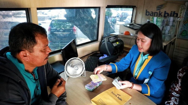 Warga dapat menukarkan uang dengan jumlah maksimal Rp 3,9 juta per orang