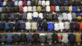 Menurut Lembaga Survey Pew pada tahun 2007, dua pertiga Muslim di AS adalah keturunan asing.