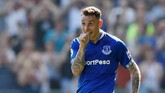 Bek kiri Everton Lucas Digne bisa menambah sangar sisi sayap pertahanan. Ia total mencetak empat gol dan empat assist di Liga Primer Inggris musim ini. (Reuters/Jason Cairnduff)
