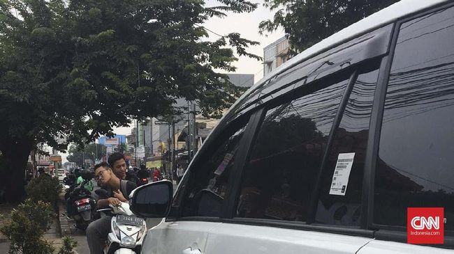 Cara Menghilangkan Stiker Barcode Mobil Yang Membandel