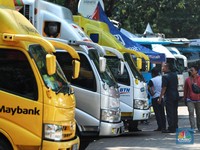 Warga Mulai Datangi Layanan Penukaran Uang Receh di Monas