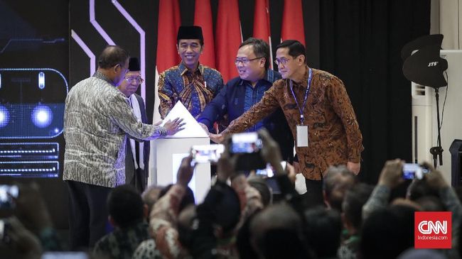 Luncurkan Masterplan, Jokowi Ingin Ekonomi Syariah RI Bangkit