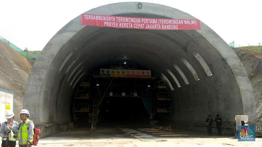 Pengerjaan tunnel selama ini menjadi menjadi salah satu prioritas, dengan mempertimbangkan tingkat kesulitan dan durasi kerja yang lama.