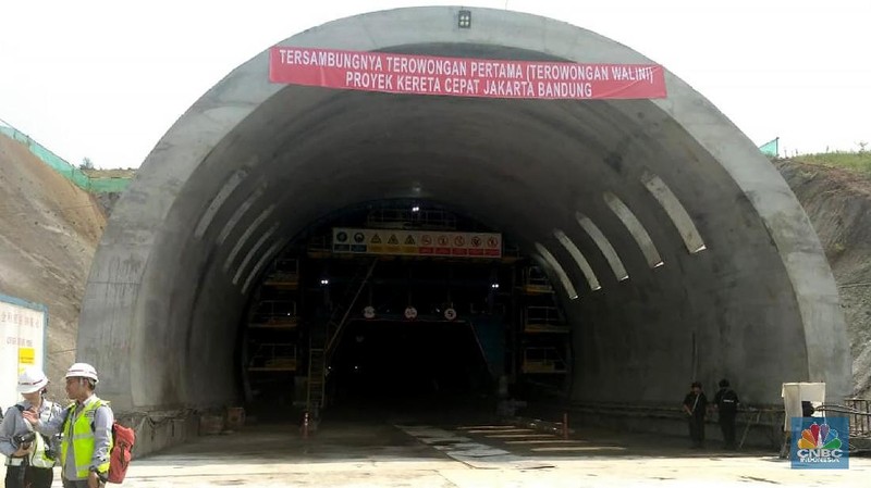 Pengerjaan tunnel selama ini menjadi menjadi salah satu prioritas, dengan mempertimbangkan tingkat kesulitan dan durasi kerja yang lama.