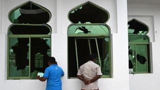 Muslim Sri Lanka Salat Jumat di Masjid Target Serangan