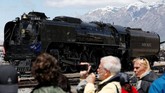Seiring berjalannya waktu, Transcontinental Railroad akhirnya berhasil menghubungkan seluruh negara bagian di Amerika Serikat.