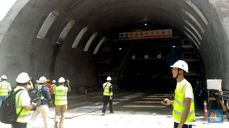 Pengerjaan tunnel selama ini menjadi menjadi salah satu prioritas, dengan mempertimbangkan tingkat kesulitan dan durasi kerja yang lama.