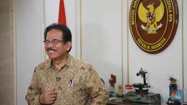 Menteri ATR ke Spekulan Tanah: Pembeli Bakal Kecewa Pemerintah mengakui memang masih perlu sedikit pembebasan lahan untuk ibu kota baru.