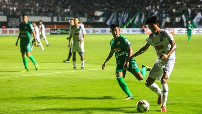 Hasil Laga Pembuka Liga 1 2019: PSS Kalahkan Arema 3-1