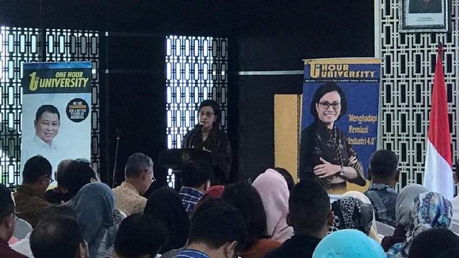 Menteri Keuangan Sri Mulyani Indrawati memaparkan realisasi APBN 2019 per April.