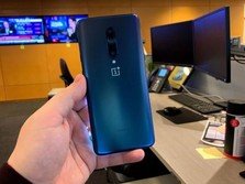 OnePlus 7 Pro Vs Samsung S10 Plus, Mana Lebih Canggih?