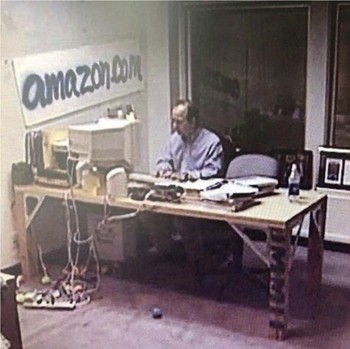Mengintip Tampang Zuckerberg dan Jeff Bezos Sebelum Sukses