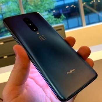 Ini Spesifikasi OnePlus 7 Pro, Pesaing Samsung Galaxy S10+