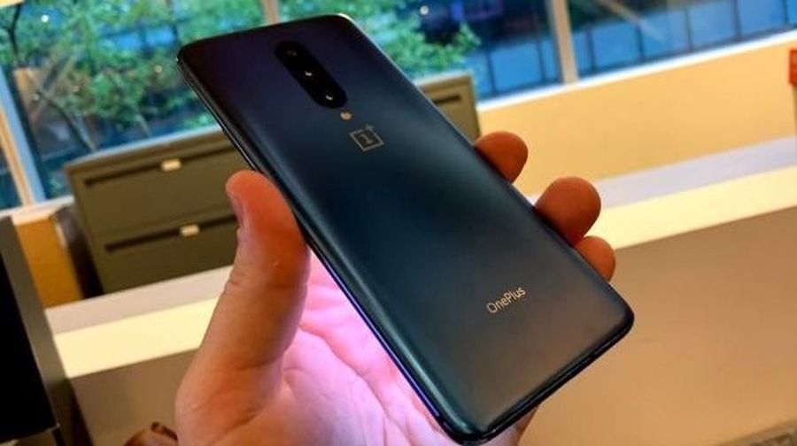 Harganya dijual mulai dari Rp 9.665.286 harganya ratusan dolar lebih murah dari ponsel premium seperti Samsung Galaxy S10 +