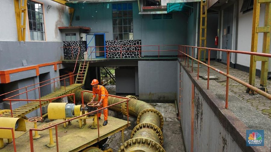 Sempat merugi sampai Rp 18 triliun, PLN ditolong tangan gaib pemerintah untuk bisa cetak laba Rp 11 triliun
