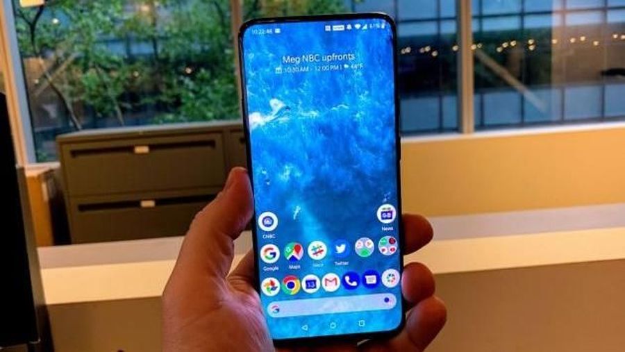 Harganya dijual mulai dari Rp 9.665.286 harganya ratusan dolar lebih murah dari ponsel premium seperti Samsung Galaxy S10 +