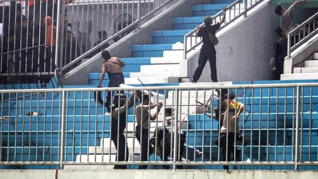 PT LIB: Ada yang Aneh Sebelum Rusuh PSS vs Arema
