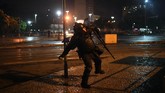 Bolsonaro menentang aksi unjuk rasa itu. Menurut dia demonstrasi itu ditunggangi kelompok sayap kiri yang beseberangan dengannya. (MAURO PIMENTEL / AFP)