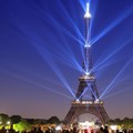 Lupakan Sejenak Berita Buruk Corona, Eiffel Buka Lagi