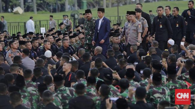 Jokowi Bakal Teken Tambahan 100 Perwira Tinggi TNI