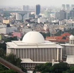 Libur Isra Mikraj - Imlek, Ini 5 Rekomendasi Wisata Religi di RI!