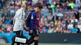 Hubungan Philippe Coutinho dengan suporter Barcelona semakin memburuk. Penampilan pemain asal Brasil itu juga tidak kunjung membaik. Rumor kedatangan Antoine Griezmann membuat Barcelona harus menjual Coutinho. (REUTERS/Susana Vera)
