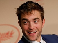 Jadi Batman, Berapa Robert Pattinson Dibayar?