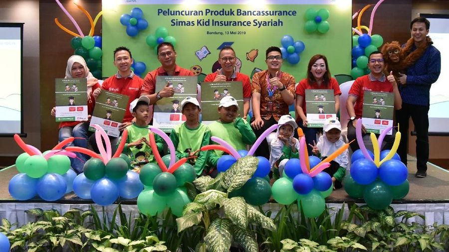 Asuransi Sinar Simas memperkenalkan Simas Kid Insurance Syariah untuk asuransi pendidikan berbasis syariah yang memberikan banyak manfaat pendidikan dari tingkat sekolah dasar hingga perguruan tinggi.