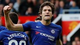 Dikutip dari AS, pelatih Atletico Madrid Diego Simeone tengah memantau situasi bek Chelsea Marcos Alonso. Pemain asal Spanyol itu diproyeksikan untuk menjadi pengganti Filipe Luis. (REUTERS/Phil Noble)