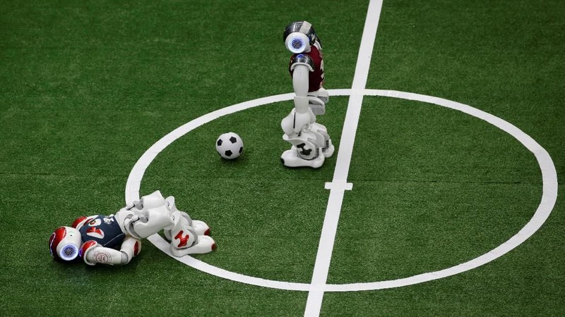 Kompetisi ini menarik perhatian para sarjana China maupun dunia dalam pengembangan indutri robot di dunia.