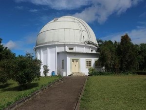 Lampu Sorot Hiburan Malam Ganggu Pengamatan Observatorium Bosscha