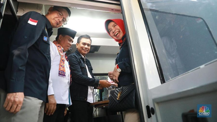 PT Bank Mandiri Tbk (BMRI) menyiapkan dana tunai sebesar Rp54,9 triliun atau sekitar Rp1,9 triliun per hari untuk kebutuhan pada Bulan Ramadhan.