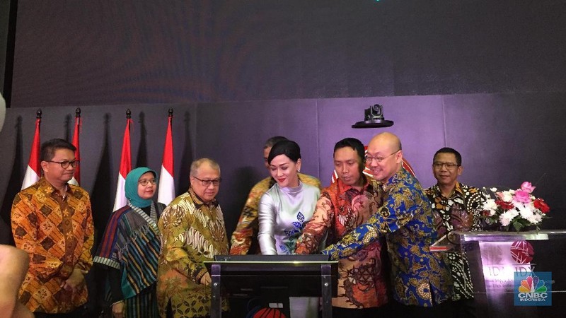 MURI memberikan penghargaan kepada KSEI karena berhasil mencatatkan total login aplikasi Acuan Kepemilikan Sekuritas (AKSes) sebanyak 6.825 investor.