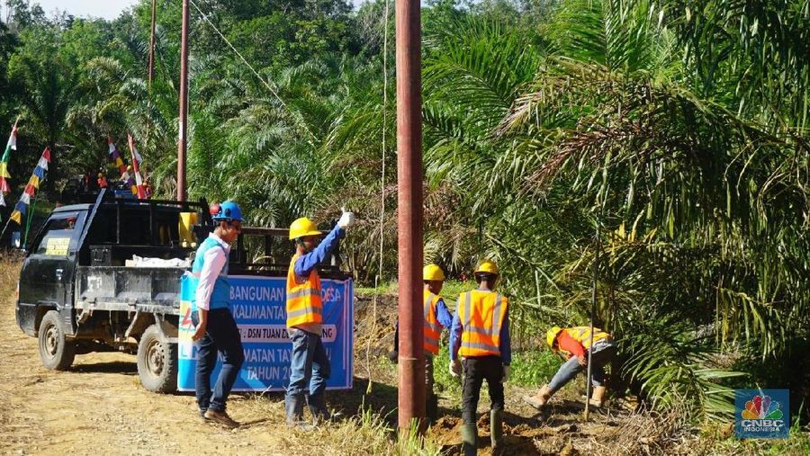 PLN mengatakan siap menyokong kelistrikan Kalimantan apabila ibu kota dipindahkan ke pulau tersebut. 