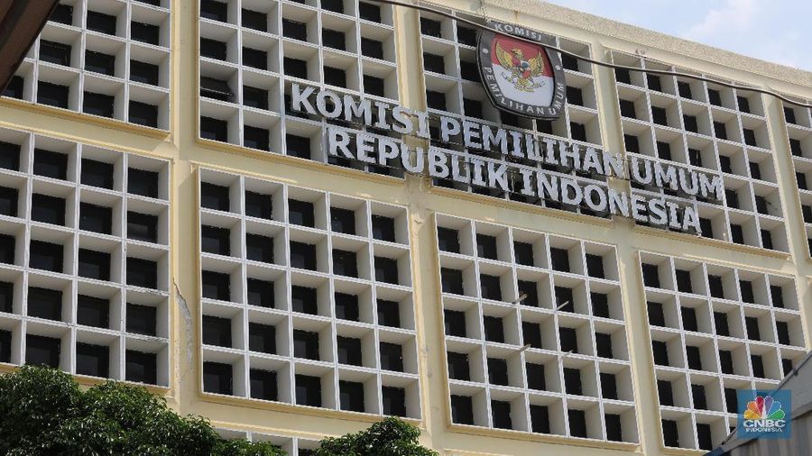 Komisi Pemilihan Umum (KPU) telah menyelesaikan rekapitulasi suara untuk 33 provinsi di Indonesia.
