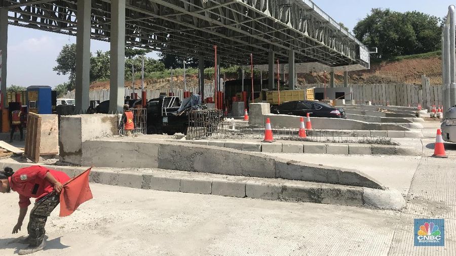 Pembangunan Gerbang Tol Kalihurip Utama (CNBC Indonesia/Fikri Muhammad)