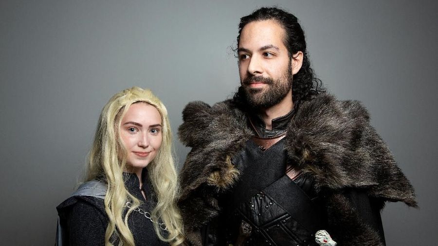 Para penggemar Game of Thrones menyambut episode terakhir di season terakhir ini dengan sangat antusias dan menonton dengan khidmat