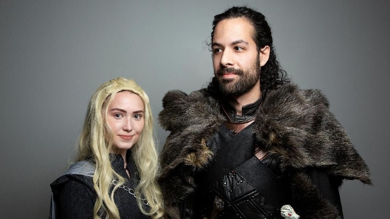 Para penggemar Game of Thrones menyambut episode terakhir di season terakhir ini dengan sangat antusias dan menonton dengan khidmat