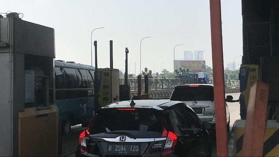 Gerbang Tol Cikarang Utama (CNBC Indonesia/Fikri Muhammad)