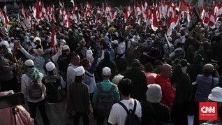 Polisi Catat 1.330 Orang Masuk Jakarta dan Menginap di Masjid