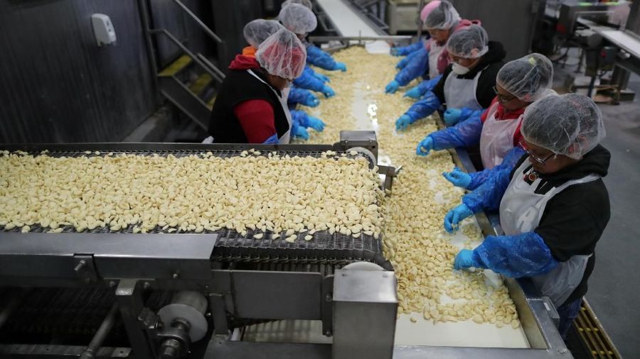 Dampak perang dagang pada penanam bawang putih mendapat untung dari perang dagang dengan China dan didukung oleh serangan ekonomi terbaru Presiden Trump.