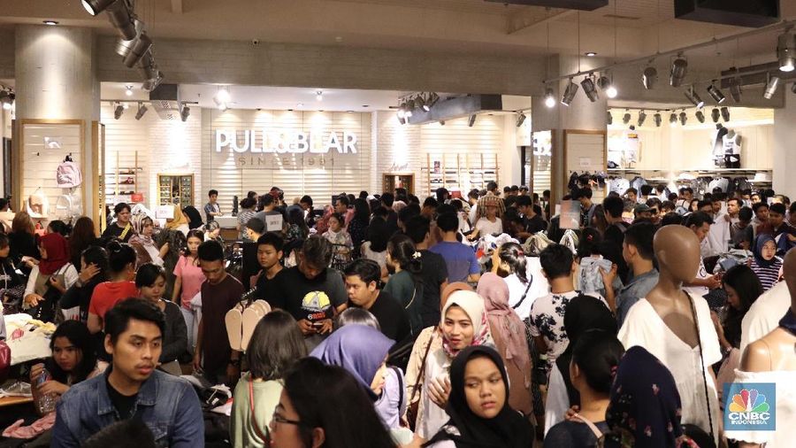 THR sudah cair? Nah, bisa diintip jadwal diskon dan midnight sale di 3 mal ternama Jakarta ini. 