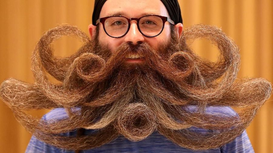 Kontes Gaya Model Jenggo dan Kumis di Antwerp disambut oleh antusias oleh para pecinta Kumis dan Jenggot dari seluruh dunia.