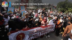 Demo di Bawaslu, Massa Teriak 'Rakyat Bersatu Lawan Curang'