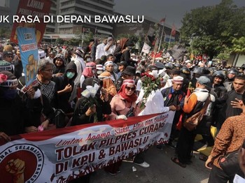 Demo di Bawaslu, Massa Teriak 'Rakyat Bersatu Lawan Curang'