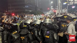 Luhut Sebut Prabowo Bersikap Dewasa Bawa Hasil Pilpres ke MK