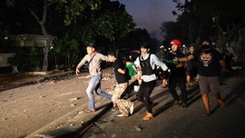 Dua Korban Peluru Karet Polisi Dilarikan ke RS Pelni