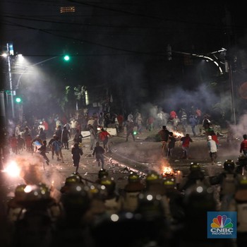 Demo 22 Mei, Situasi Terkini Bentrokan di Slipi