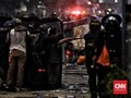 Polisi Kepung Massa di Jalan Sabang dan Wahid Hasyim